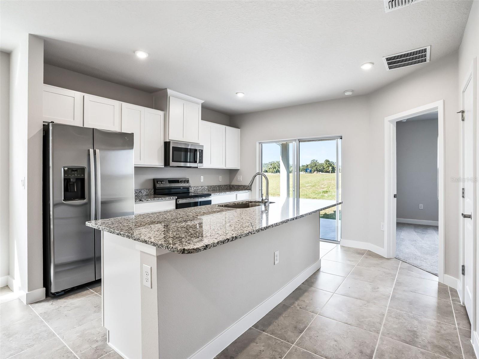 1205 PORT BLUE WAY, LADY LAKE, FL — photo 38