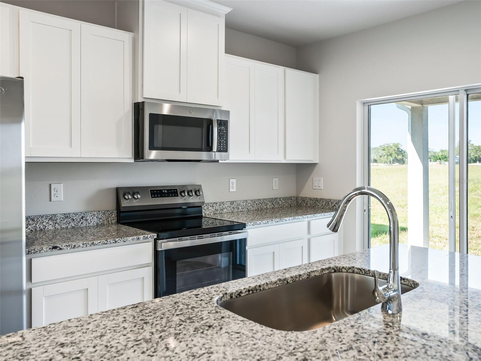 1205 PORT BLUE WAY, LADY LAKE, FL — photo 39