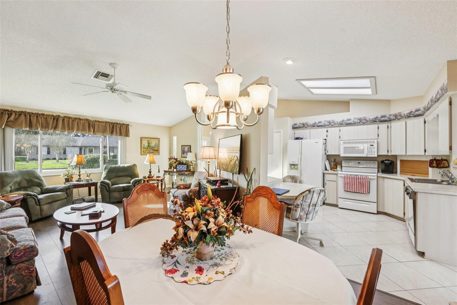 26209 NEWCOMBE CIR, LEESBURG, FL — photo 16