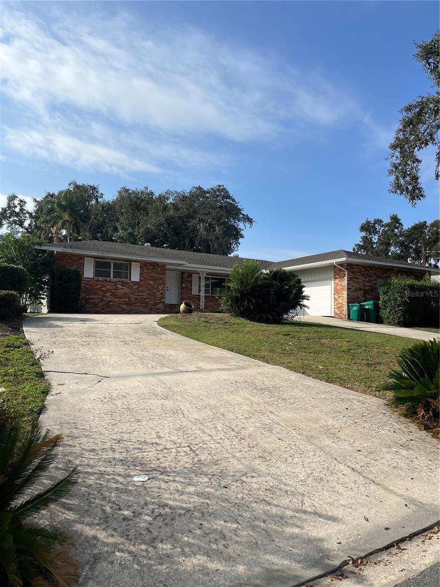 812 NORTHSIDE DR, MOUNT DORA, FL