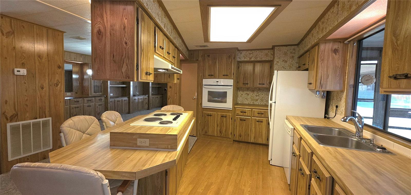 5650 BENTON ST, ZEPHYRHILLS, FL — photo 14