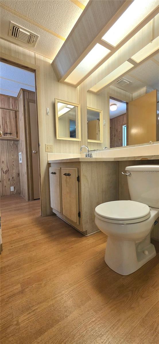 5650 BENTON ST, ZEPHYRHILLS, FL — photo 28