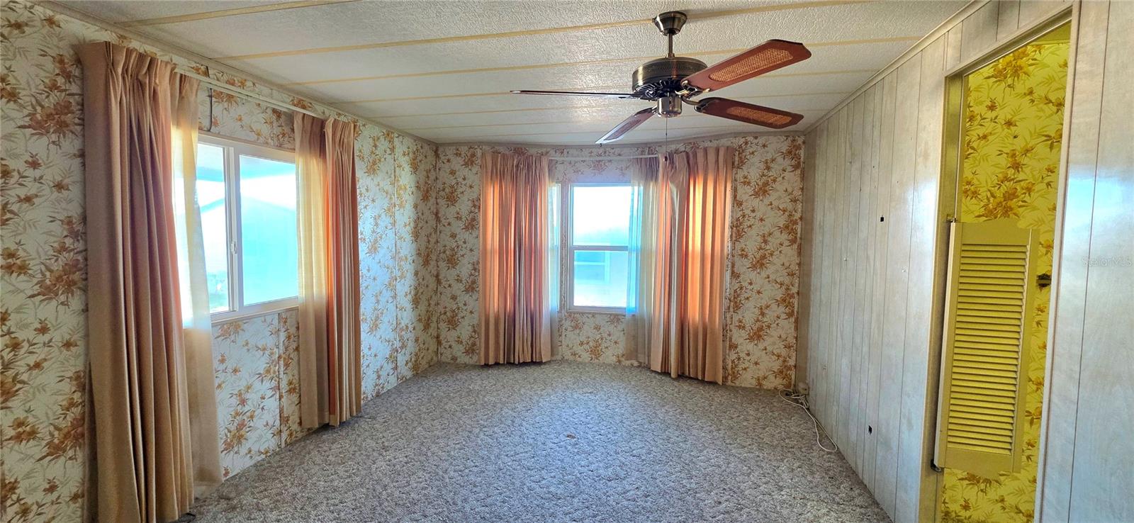 5650 BENTON ST, ZEPHYRHILLS, FL — photo 30