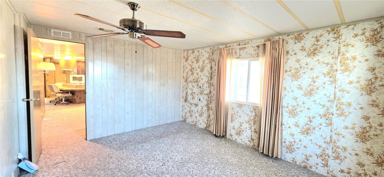 5650 BENTON ST, ZEPHYRHILLS, FL — photo 39