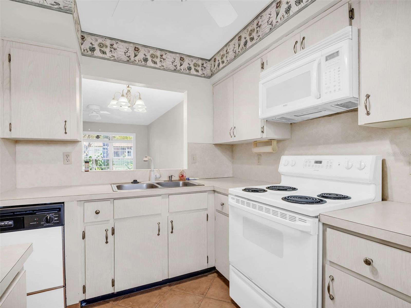 3109 MISSION GROVE DR #D, PALM HARBOR, FL — photo 7