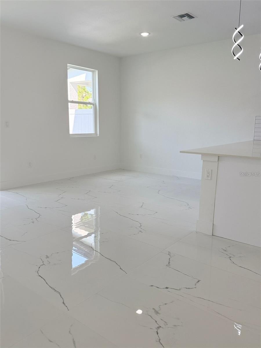 2057 BARROSO, DAVENPORT, FL — photo 10