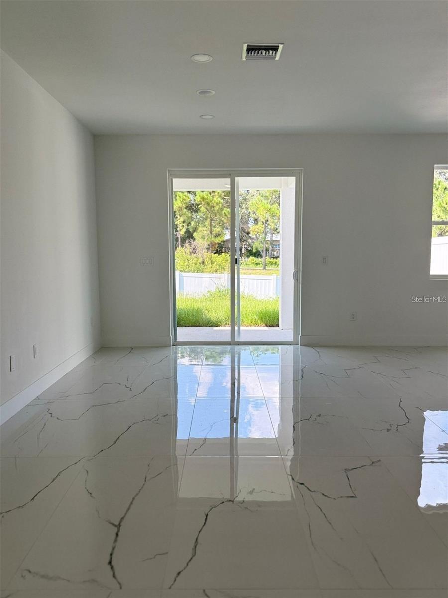 2057 BARROSO, DAVENPORT, FL — photo 15
