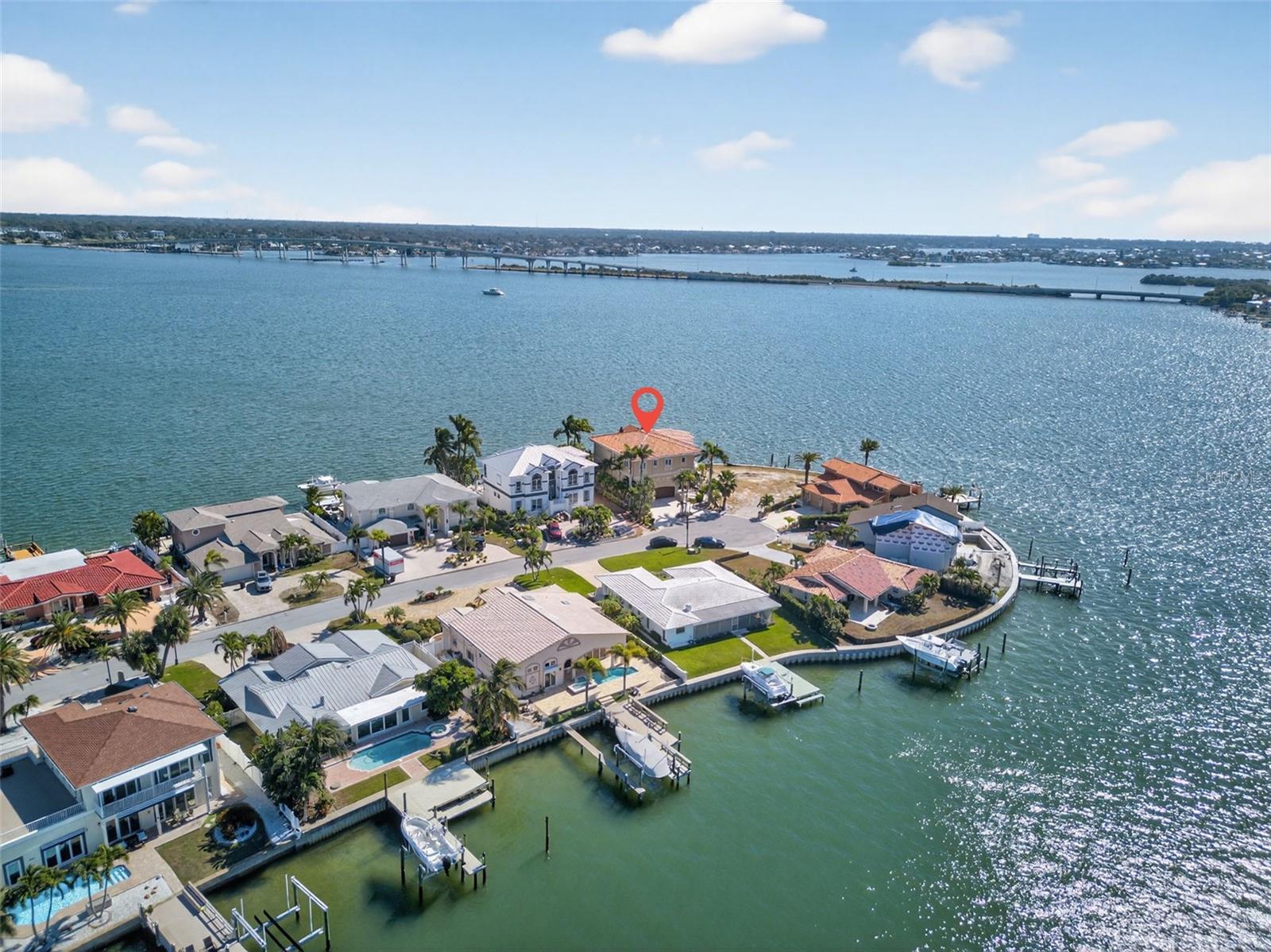2165 LOUISA DR, BELLEAIR BEACH, FL — photo 2