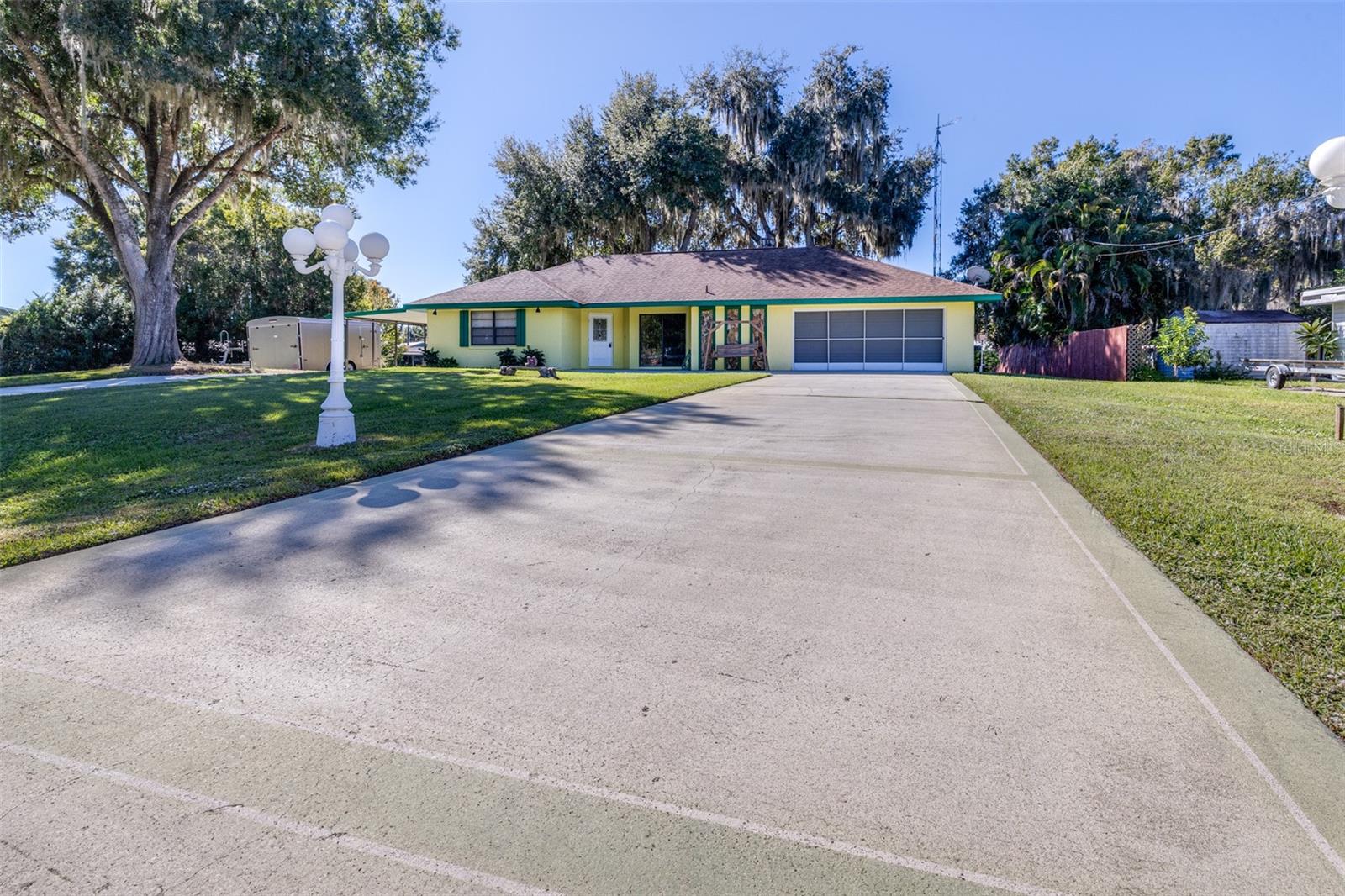 623 RACOON LN, LORIDA, FL — photo 2