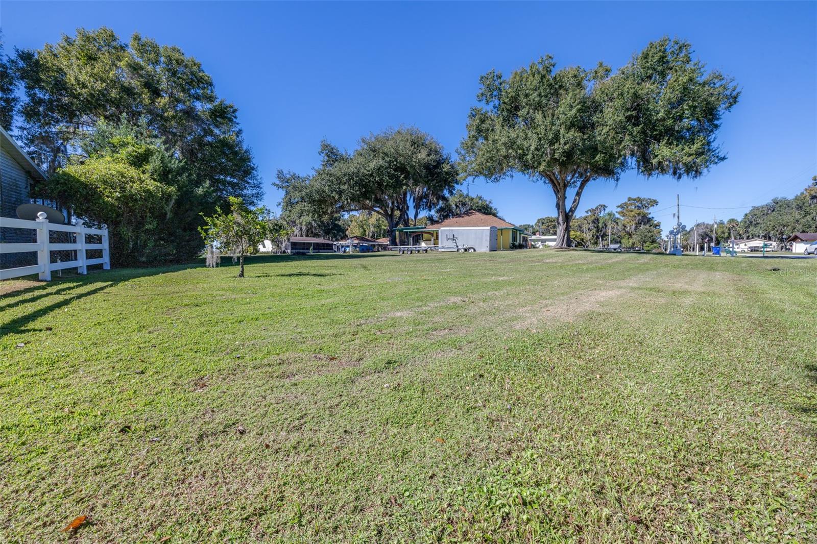623 RACOON LN, LORIDA, FL — photo 56