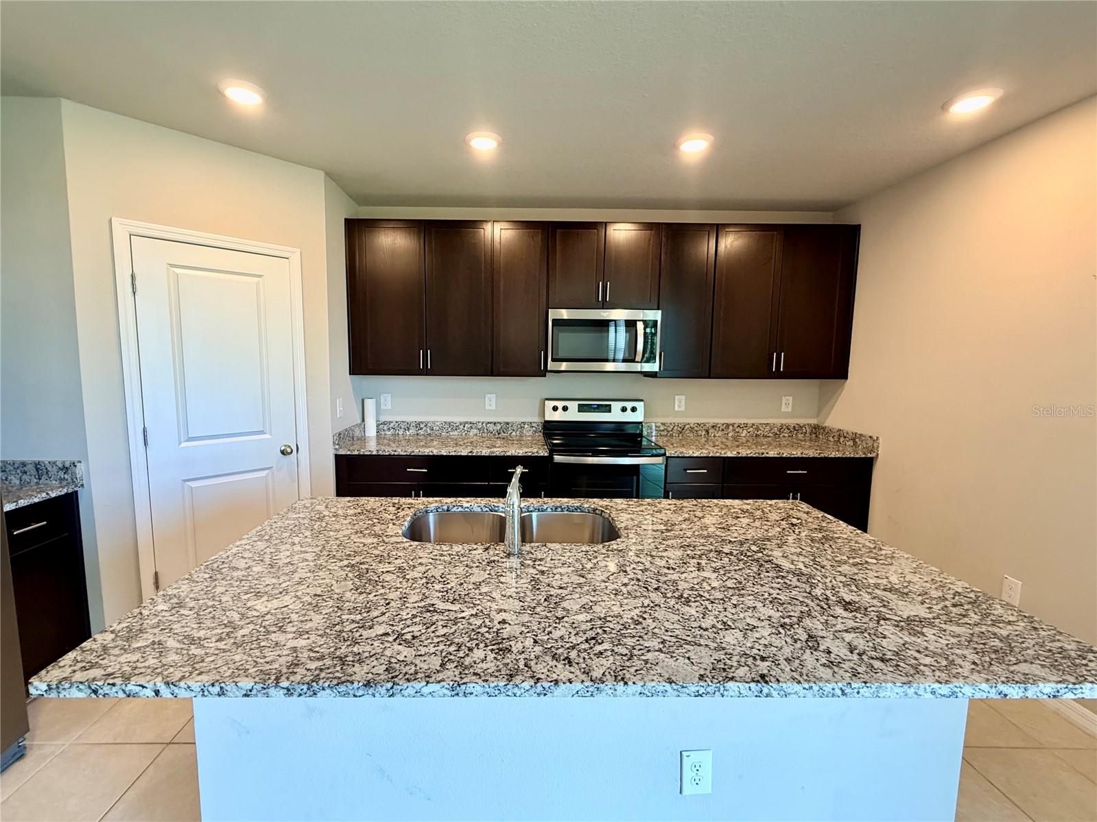 10062 DAYBREAK GLN, PARRISH, FL — photo 8