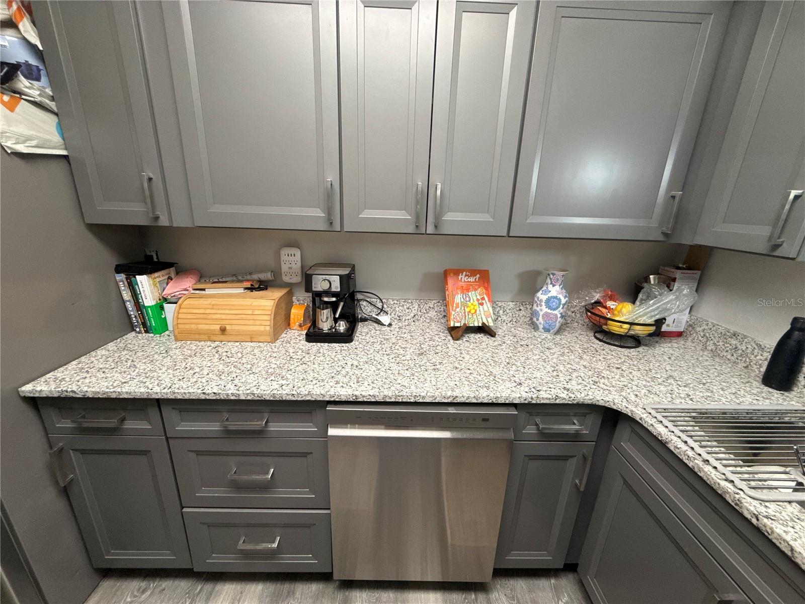 903 N HARBOR TERRACE, TAVARES, FL — photo 60