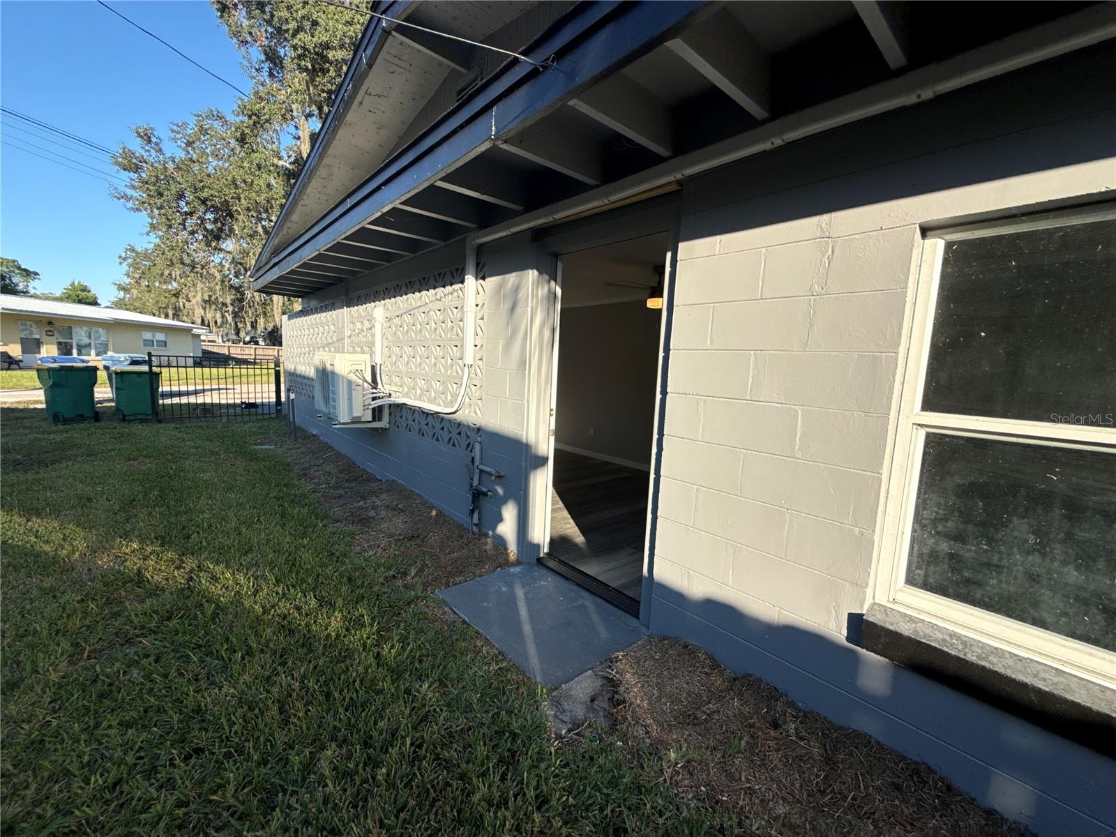 903 N HARBOR TERRACE, TAVARES, FL — photo 73