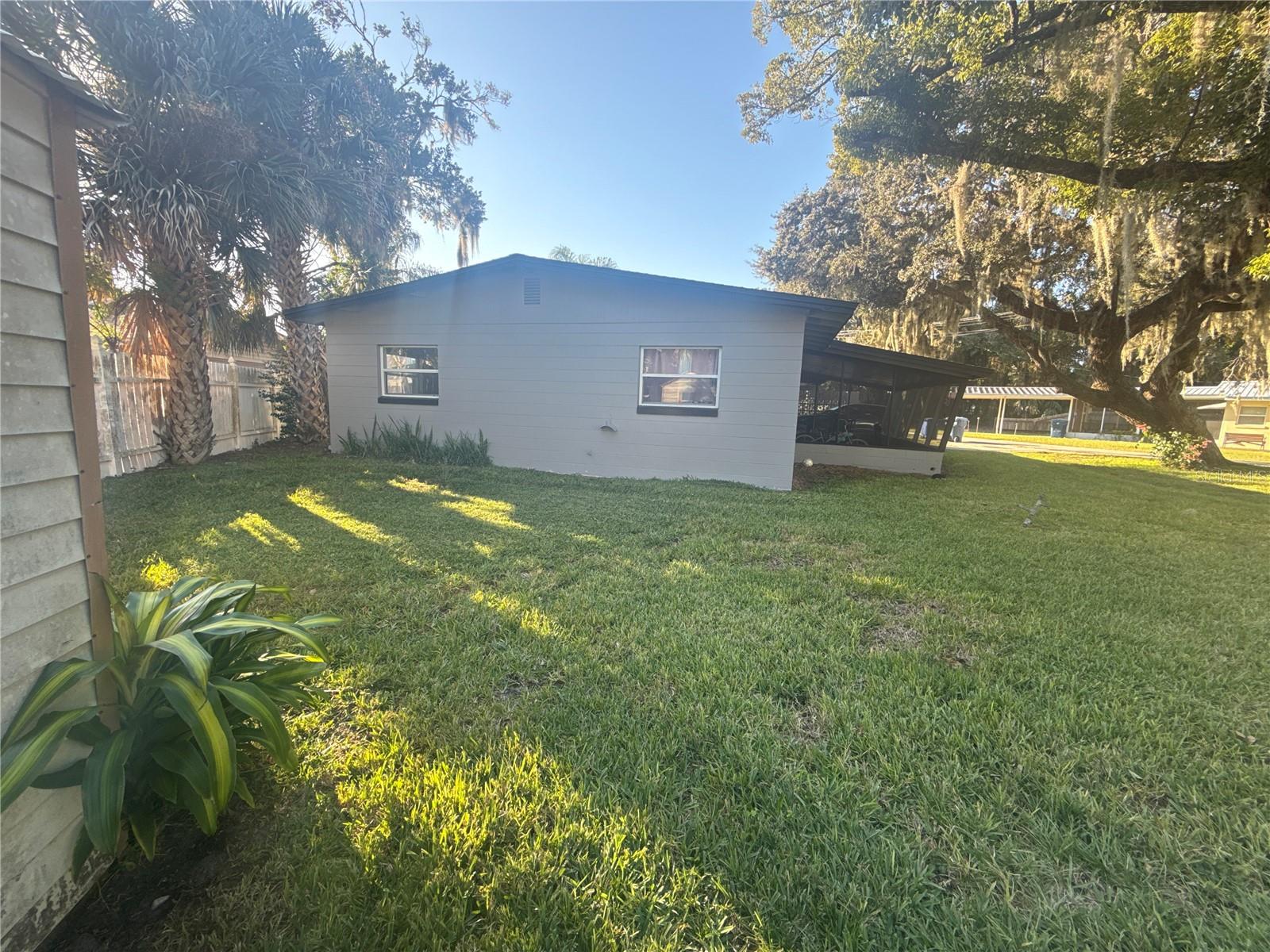 903 N HARBOR TERRACE, TAVARES, FL — photo 133
