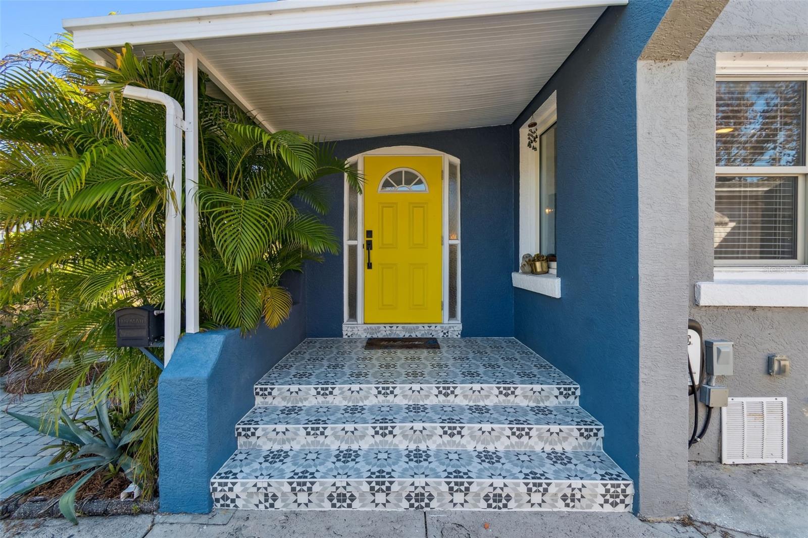 1120 17TH AVE N, ST PETERSBURG, FL — photo 2