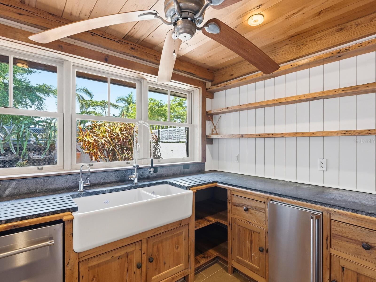 41 S ADAMS DR, SARASOTA, FL — photo 13