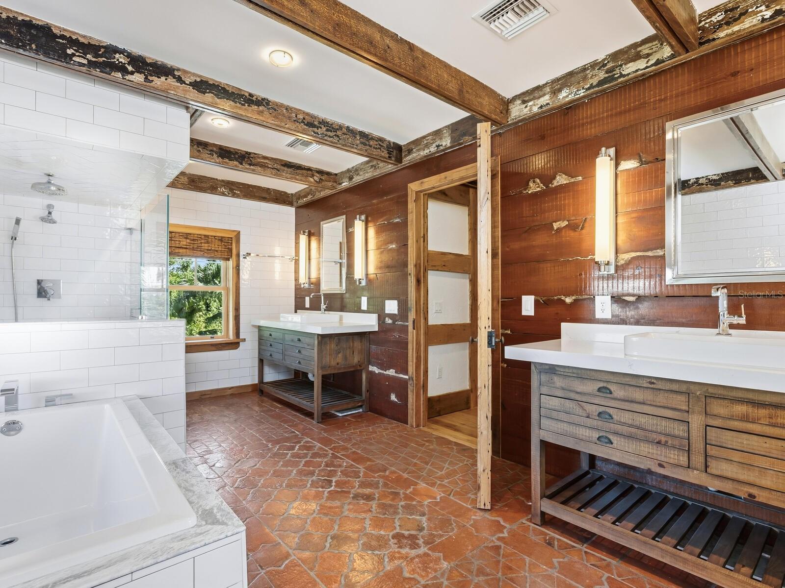 41 S ADAMS DR, SARASOTA, FL — photo 28
