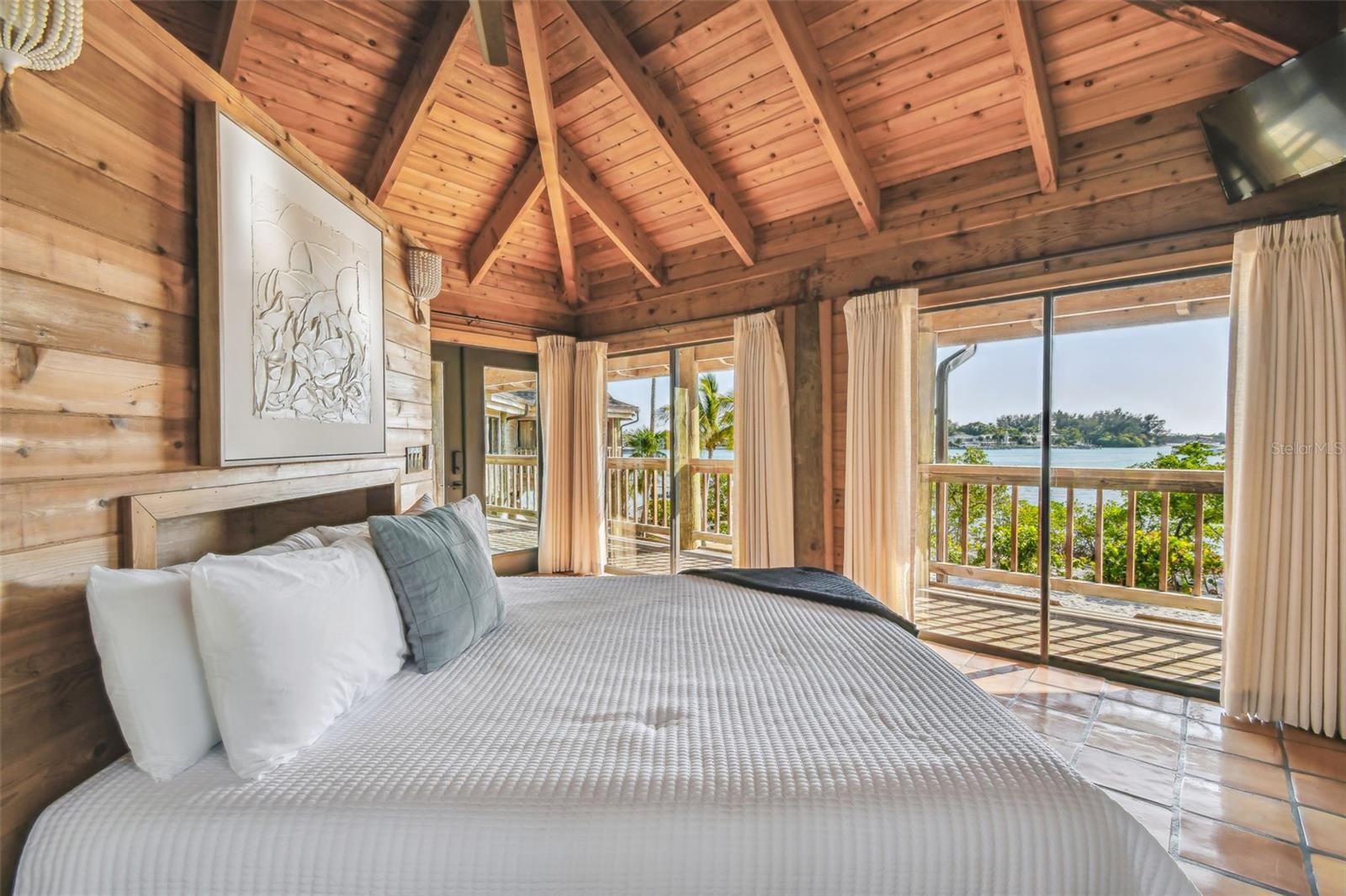 7147 LA LENAIRE DR, LONGBOAT KEY, FL — photo 55
