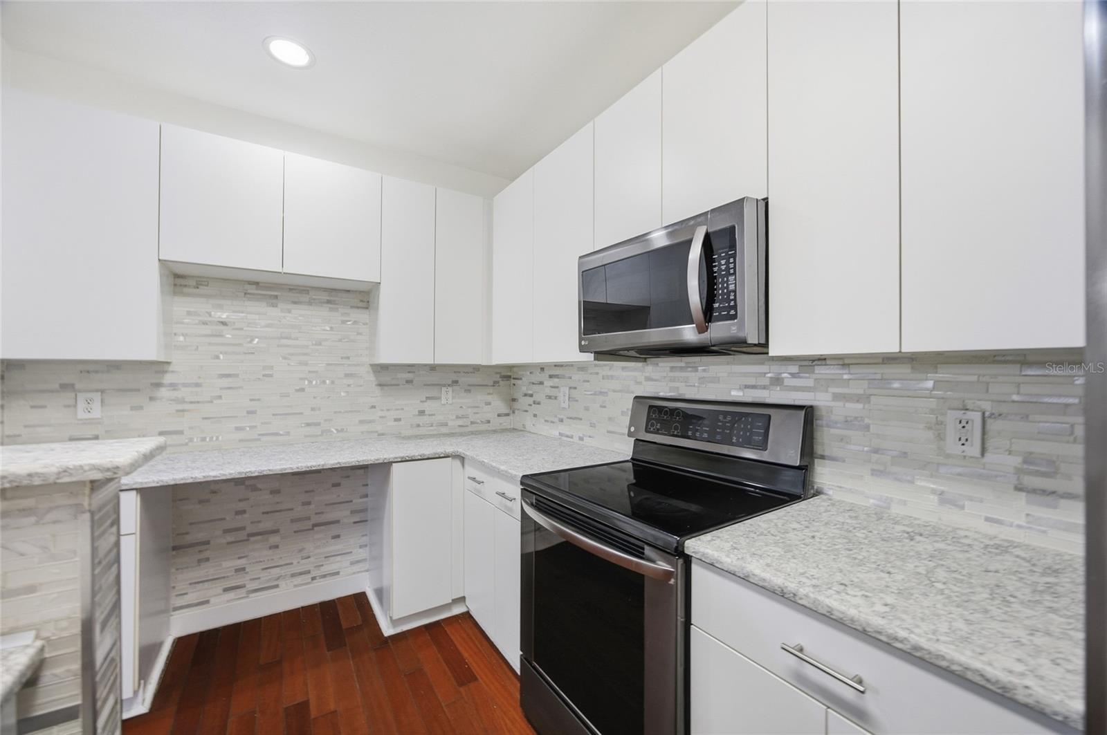 4221 W SPRUCE ST #2328, TAMPA, FL — photo 12