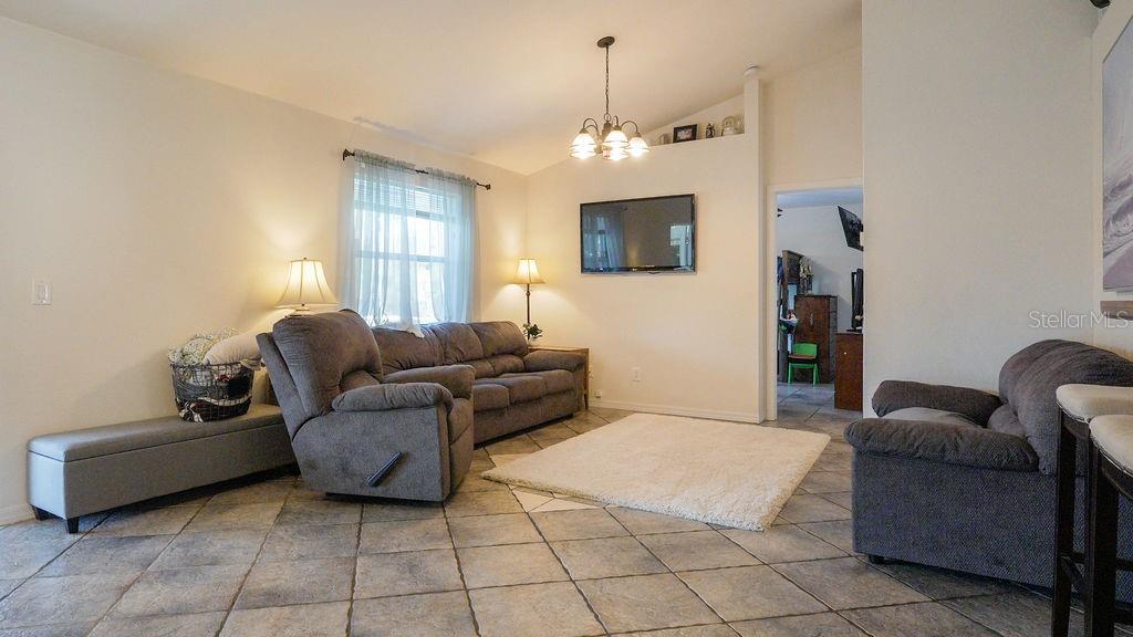 3357 N CHAMBERLAIN BLVD, NORTH PORT, FL — photo 15