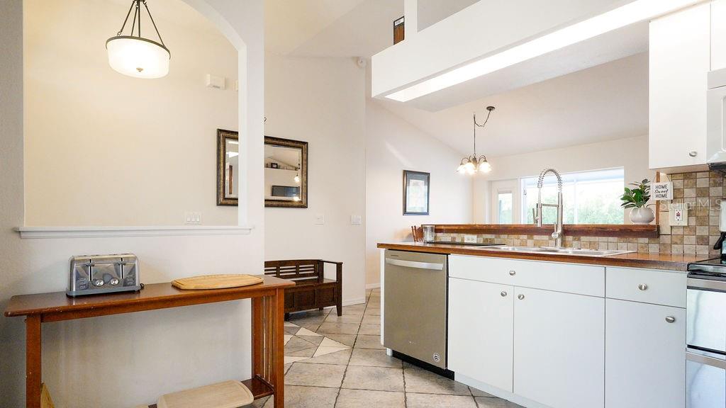 3357 N CHAMBERLAIN BLVD, NORTH PORT, FL — photo 18