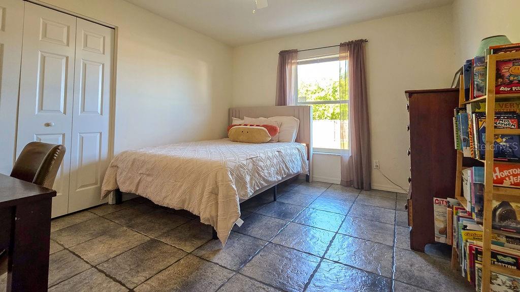 3357 N CHAMBERLAIN BLVD, NORTH PORT, FL — photo 26