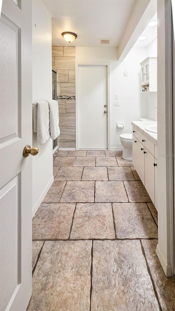 3357 N CHAMBERLAIN BLVD, NORTH PORT, FL — photo 29