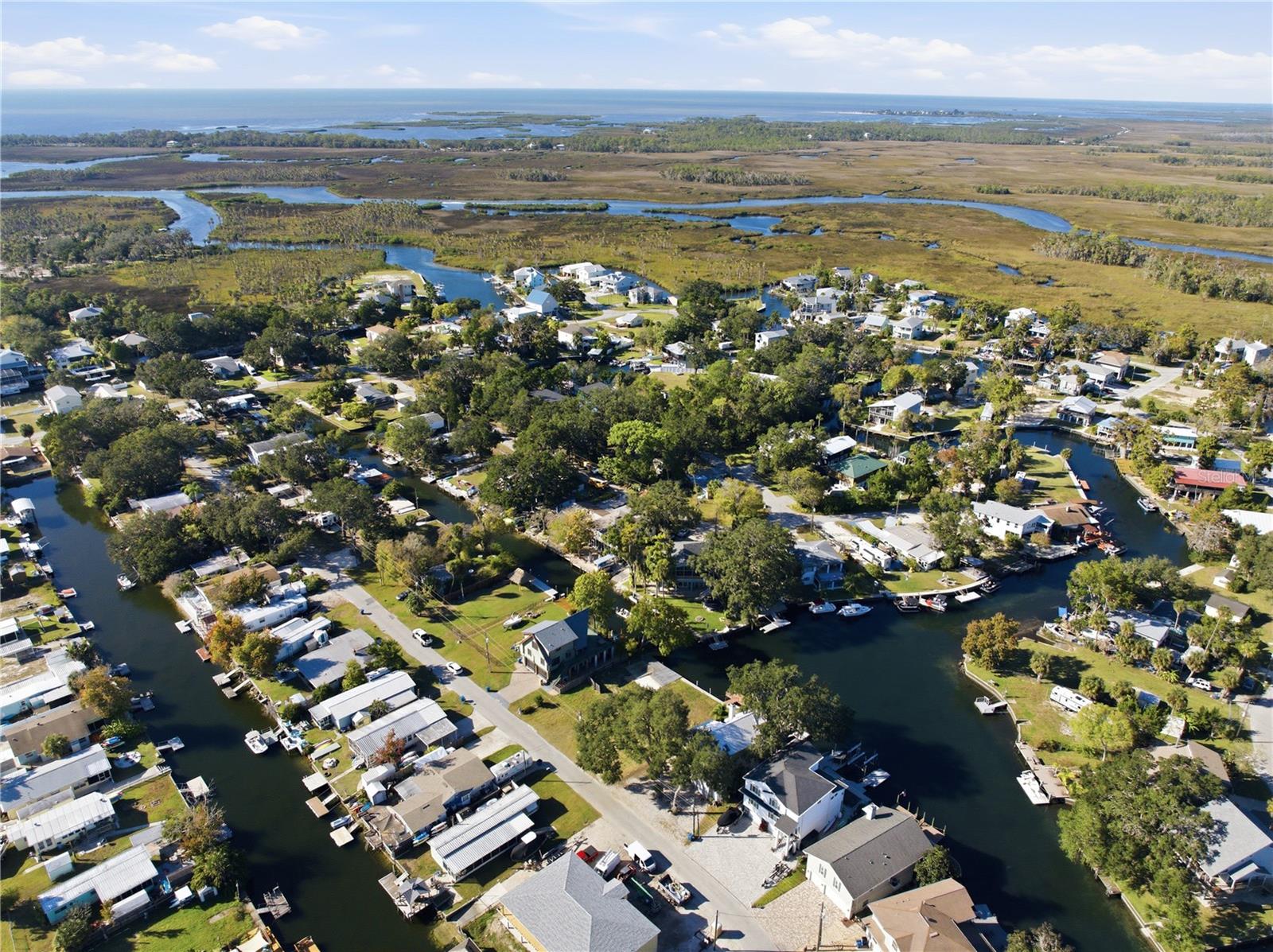 0 CIRCLE DR, WEEKI WACHEE, FL — photo 10