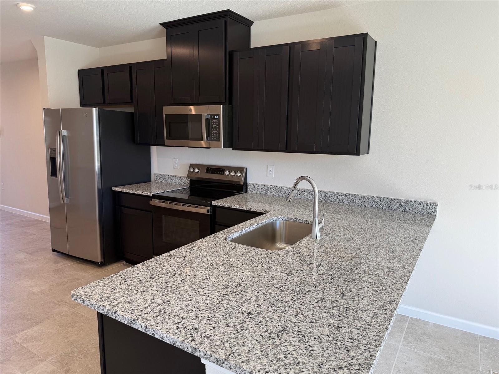1198 PORT BLUE WAY, LADY LAKE, FL — photo 10