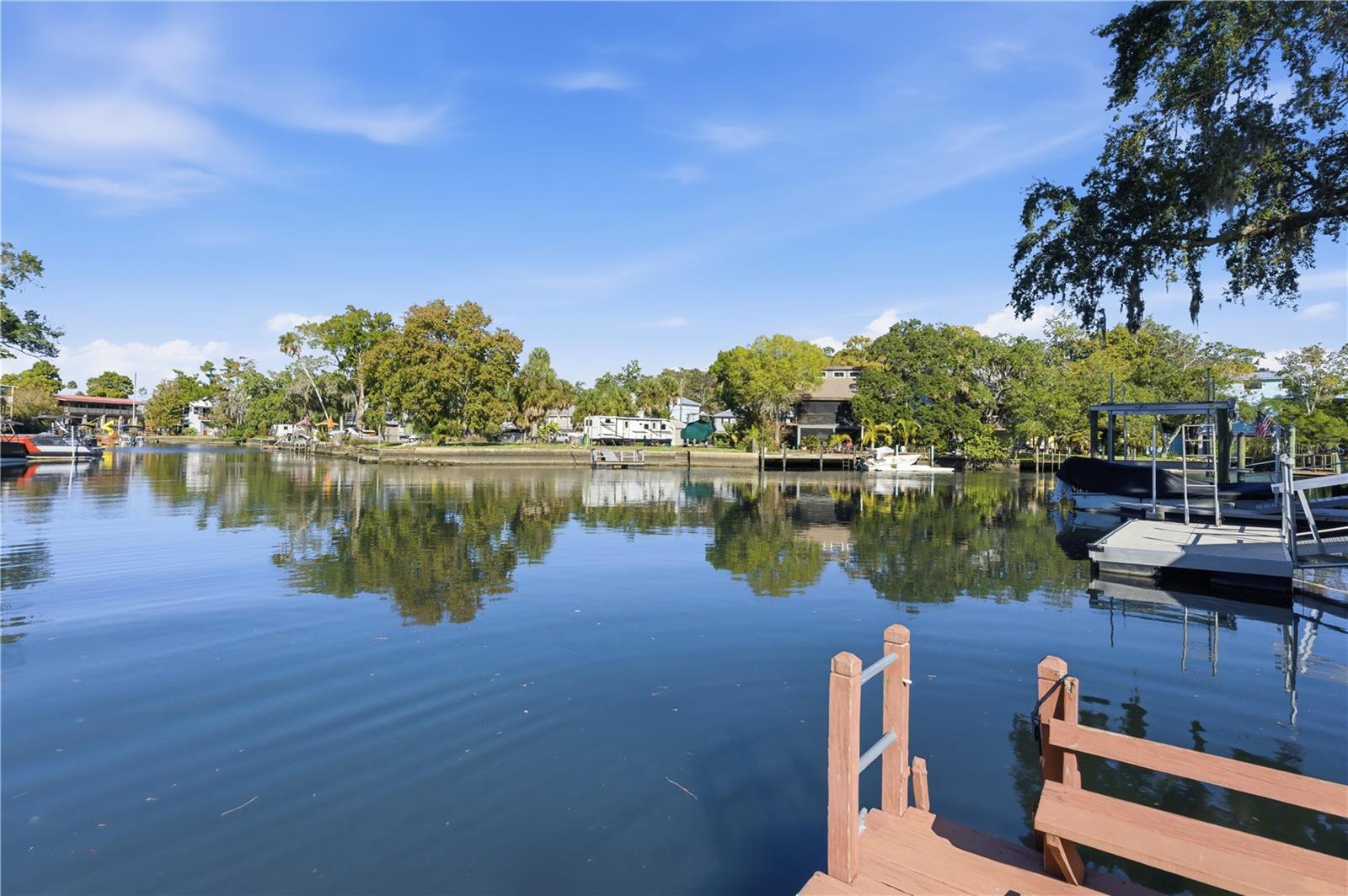 00 CIRCLE DR, WEEKI WACHEE, FL — photo 8