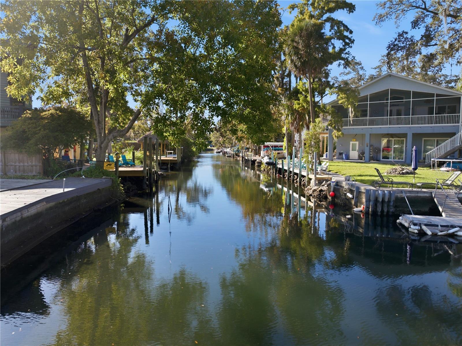 00 CIRCLE DR, WEEKI WACHEE, FL — photo 9