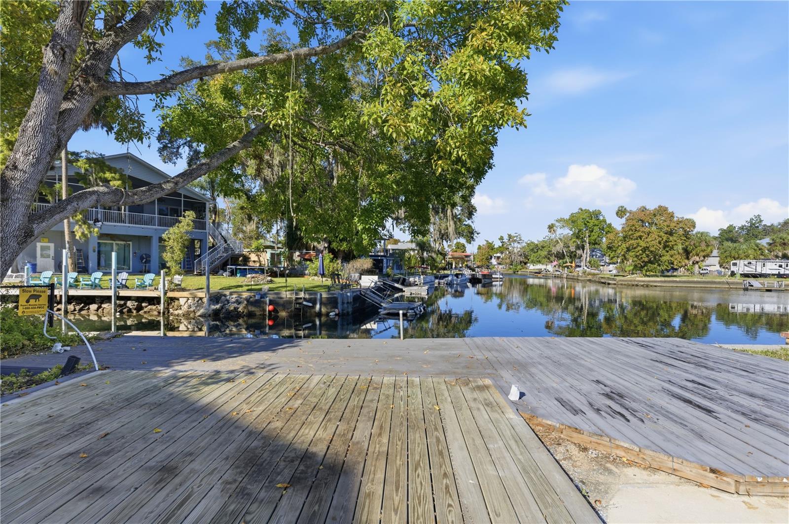 00 CIRCLE DR, WEEKI WACHEE, FL — photo 11