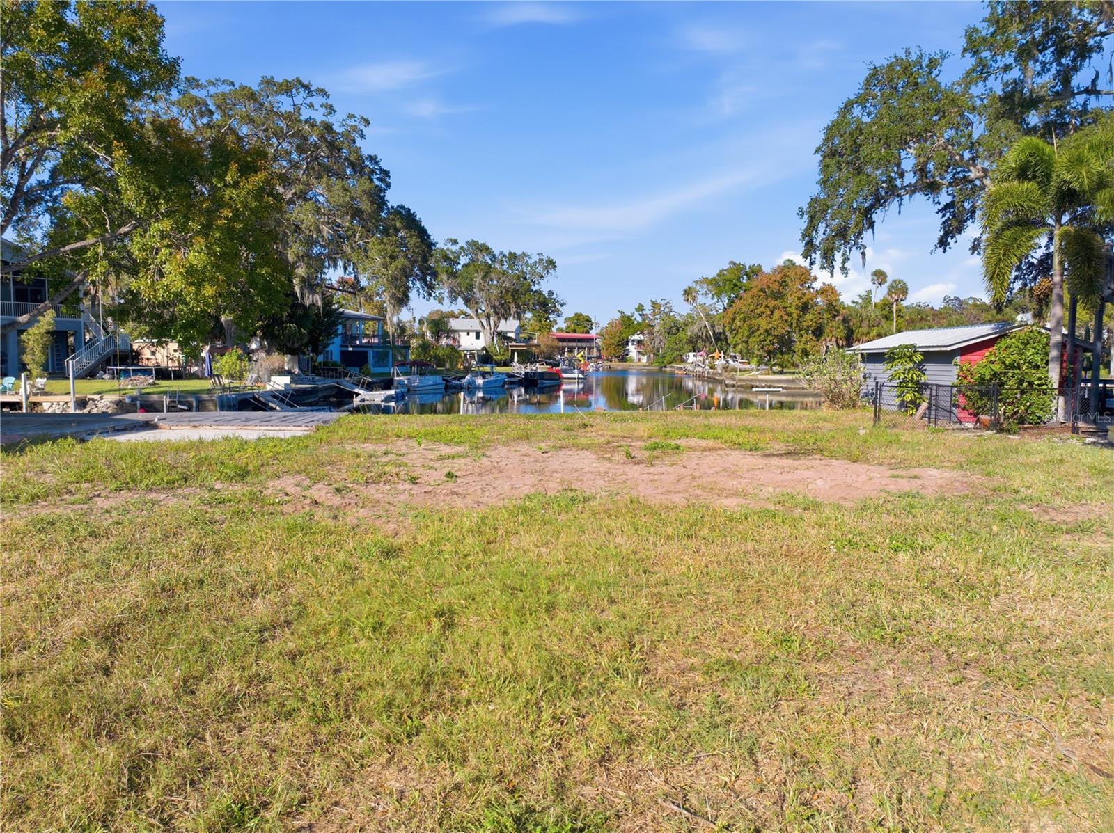 00 CIRCLE DR, WEEKI WACHEE, FL — photo 14
