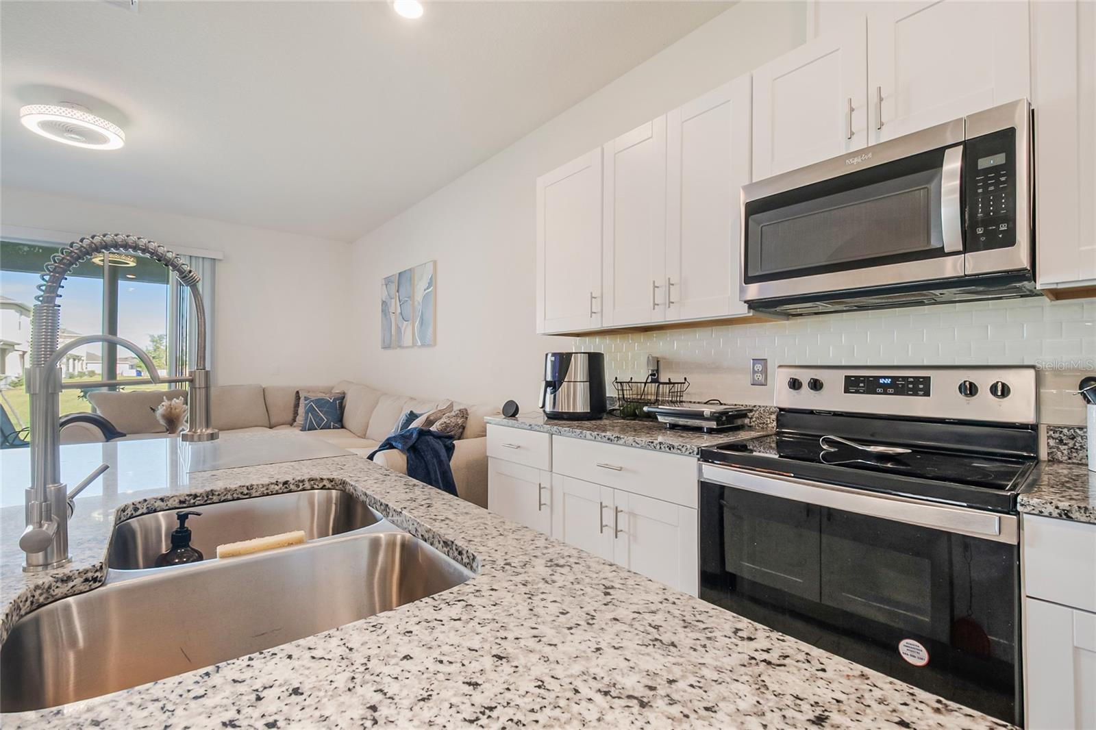 1359 ISLETA LOOP, KISSIMMEE, FL — photo 17