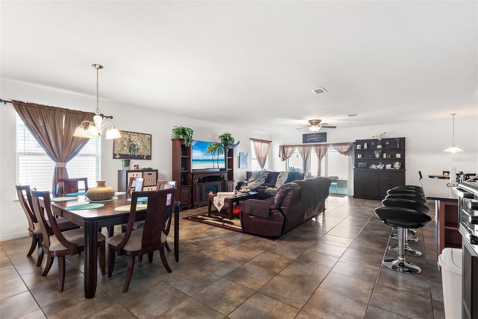 236 BARRINGTON DR, HAINES CITY, FL — photo 10
