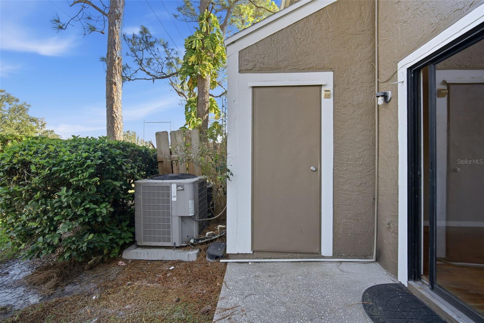 16545 LAKE BRIGADOON CIR, TAMPA, FL — photo 27