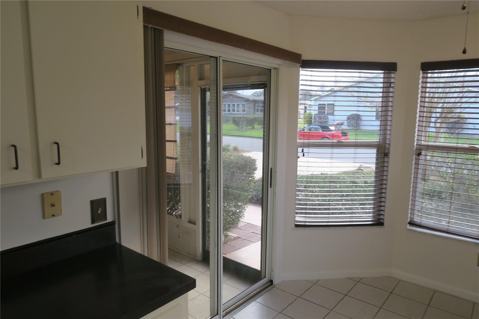 32512 OAK PARK DR, LEESBURG, FL — photo 11