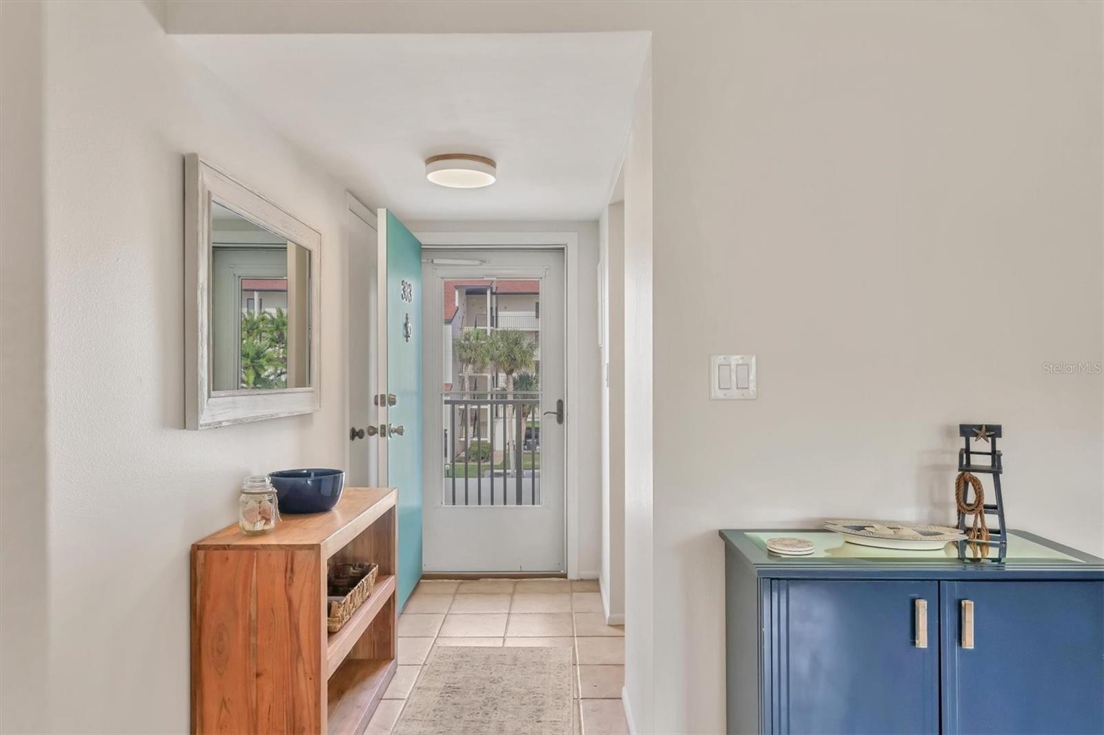 1250 N PORTOFINO DR #303, SARASOTA, FL — photo 4