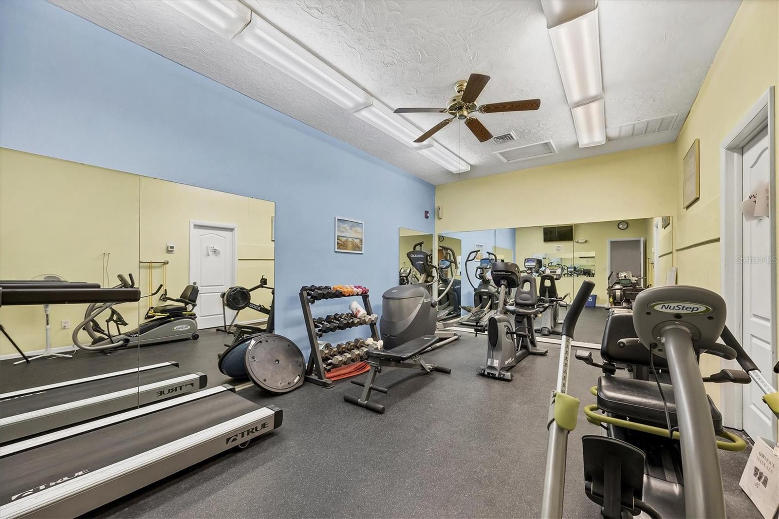 1250 N PORTOFINO DR #303, SARASOTA, FL — photo 30
