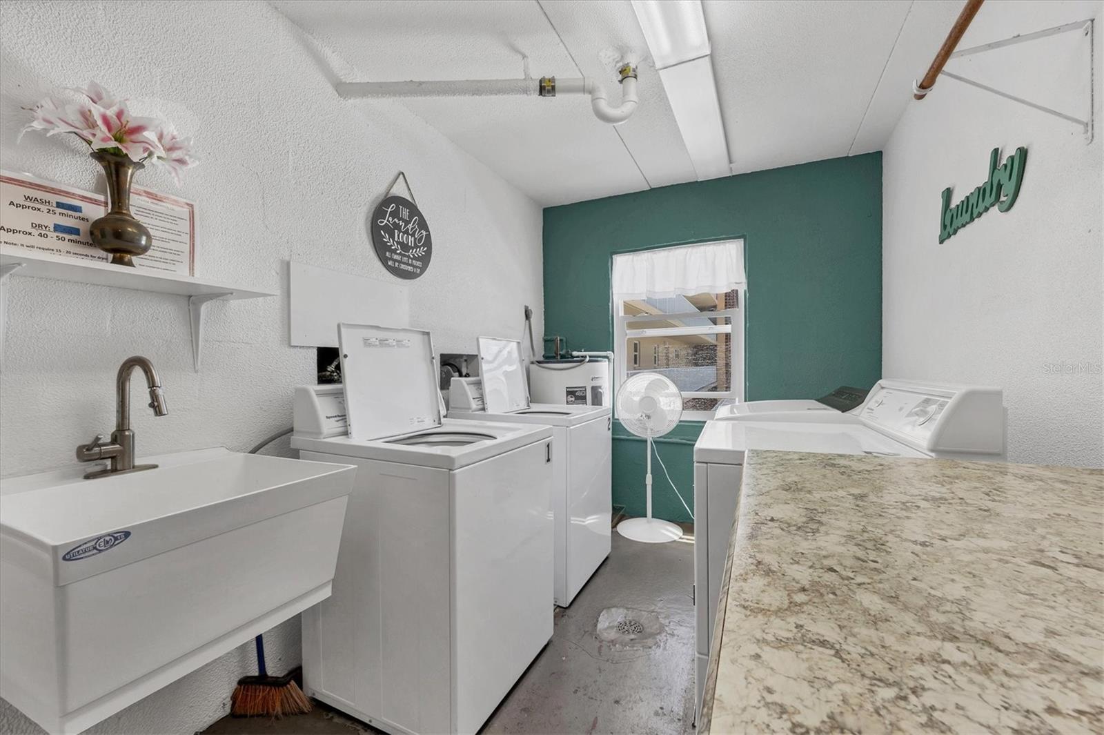 1250 N PORTOFINO DR #303, SARASOTA, FL — photo 32