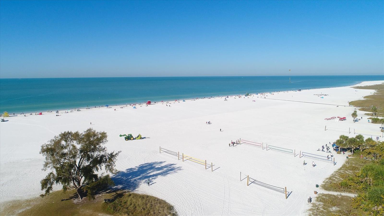 1250 N PORTOFINO DR #303, SARASOTA, FL — photo 58