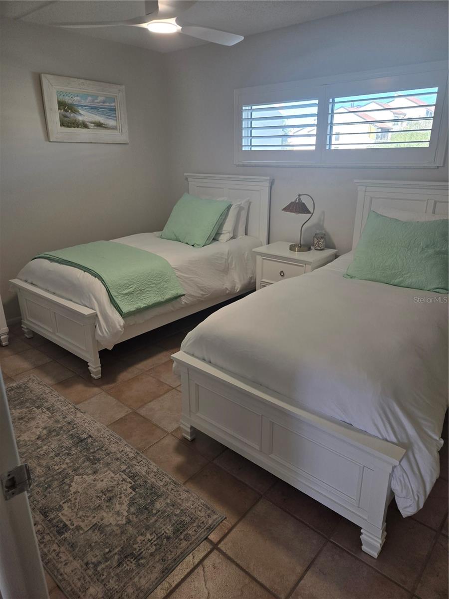 1250 N PORTOFINO DR #303, SARASOTA, FL — photo 17