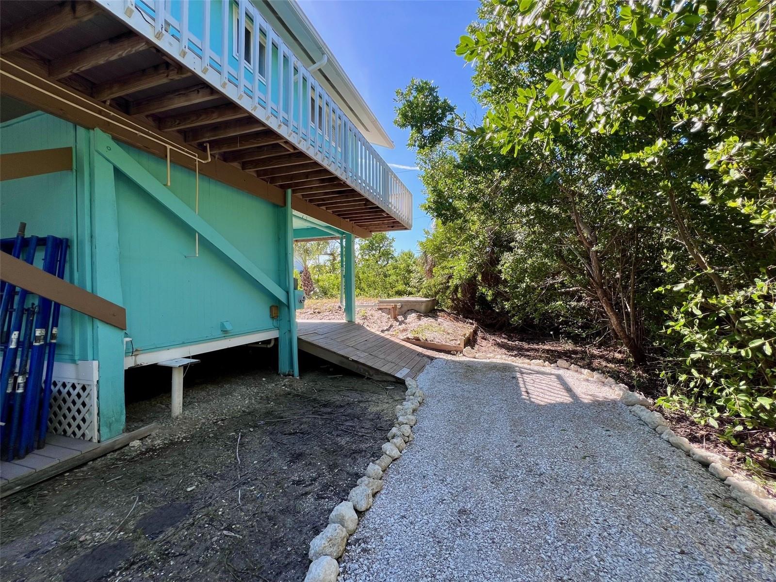 9568 BUCCANEER TRL, PLACIDA, FL — photo 14