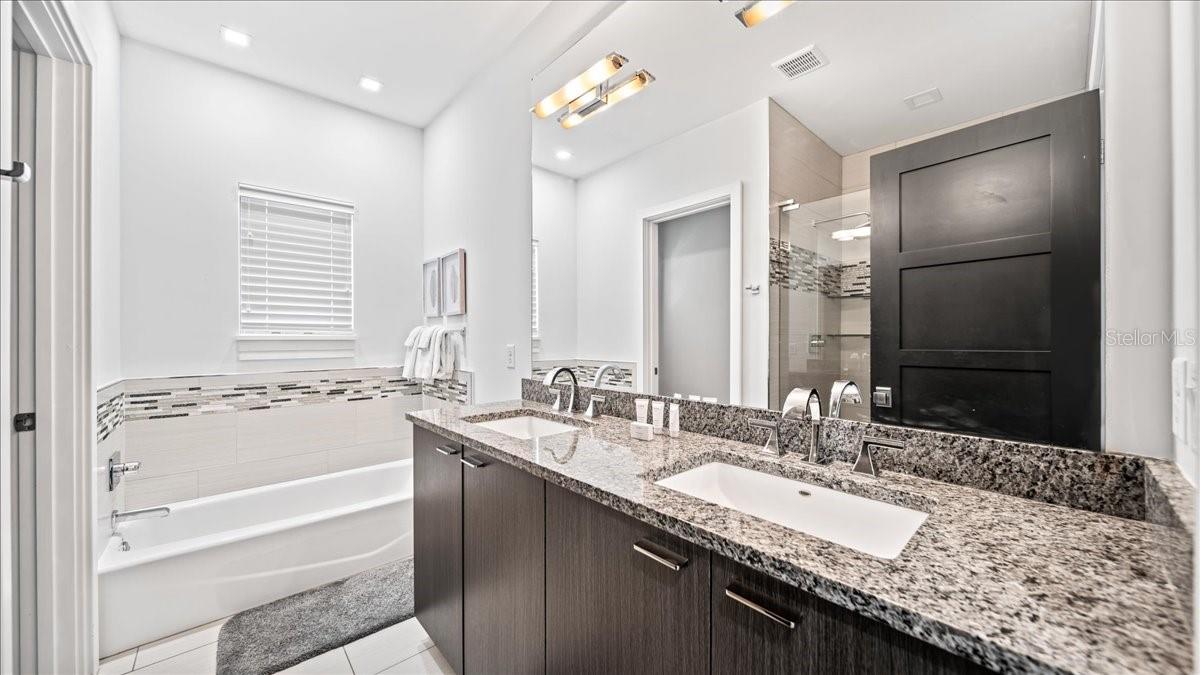 331 MUIRFIELD LOOP, REUNION, FL — photo 32