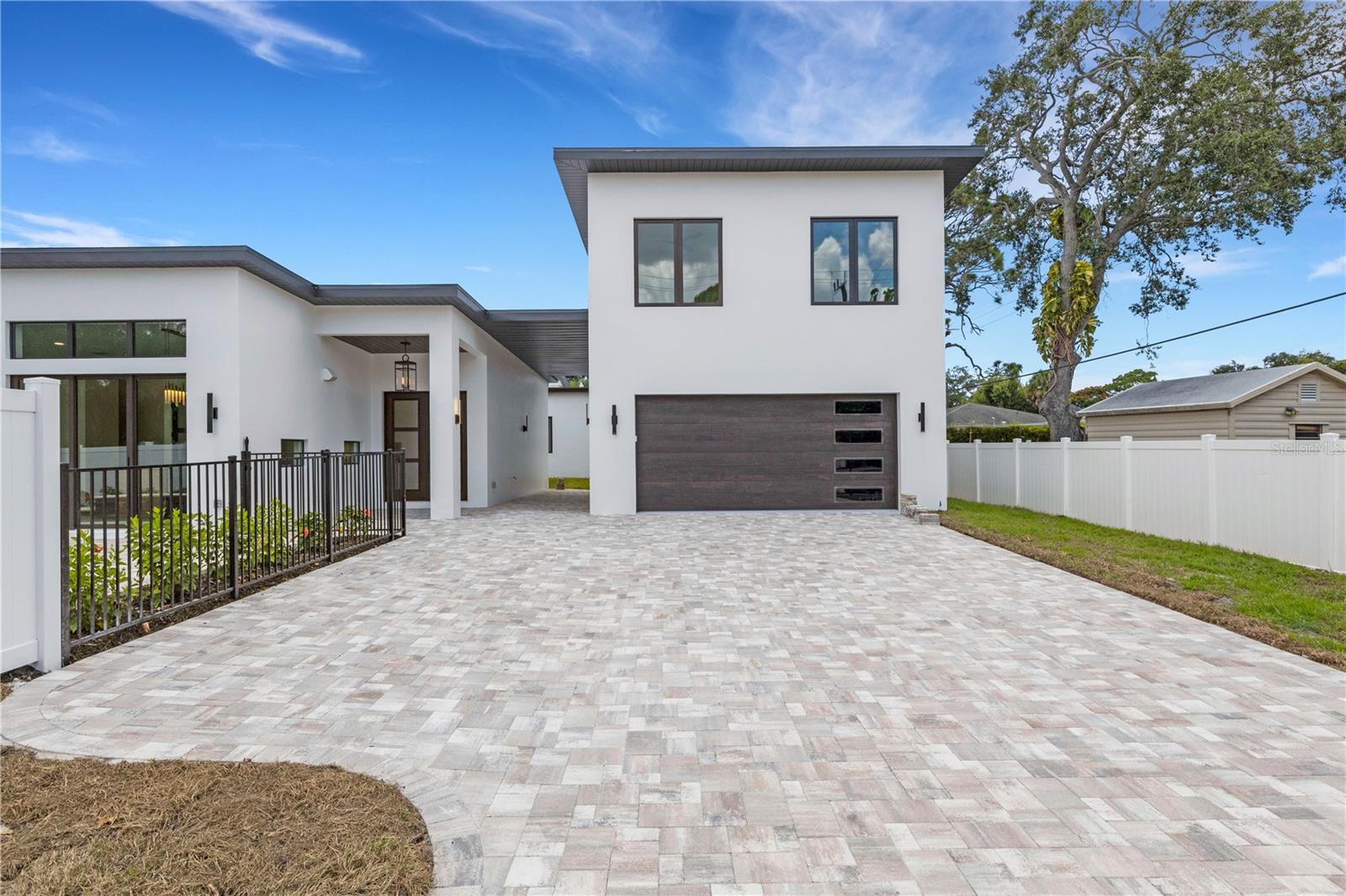 2079 HIBISCUS ST, SARASOTA, FL — photo 2