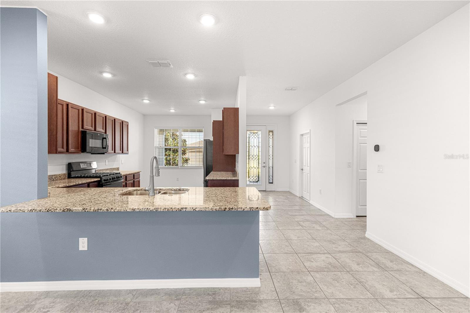 8546 SW 79TH AVE, OCALA, FL — photo 12