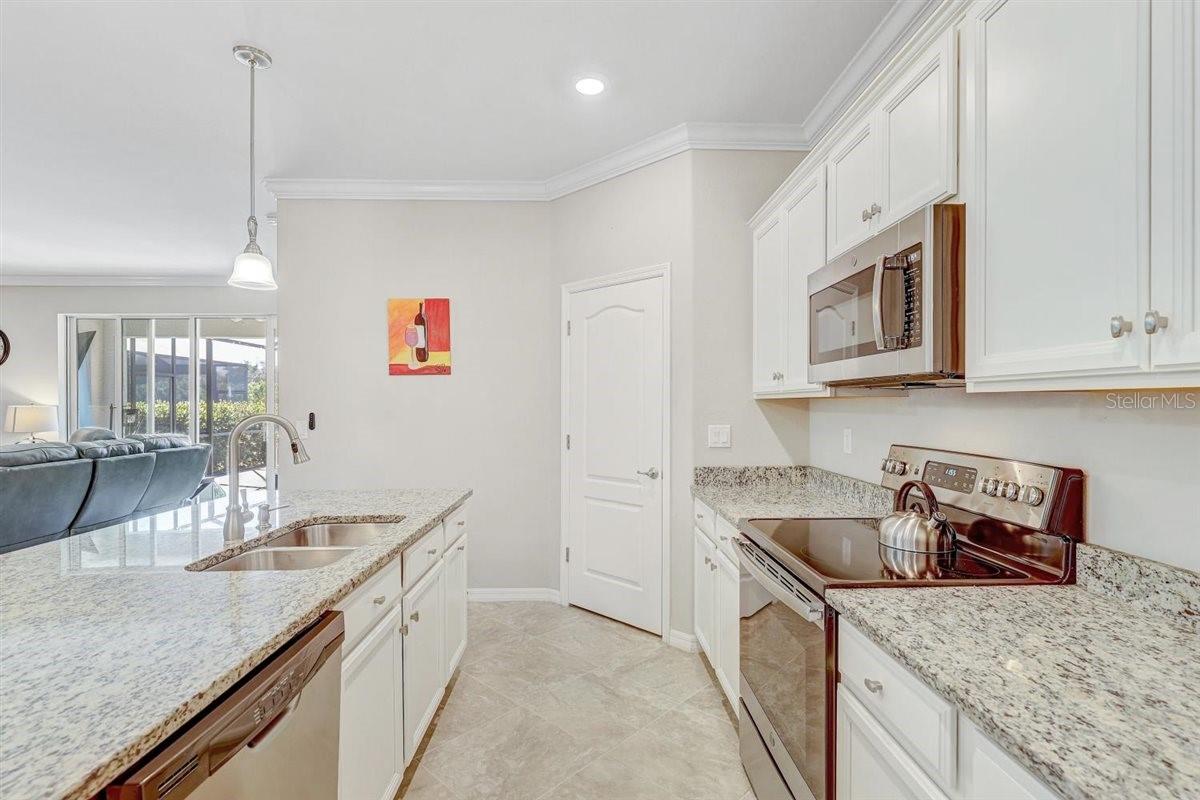 9481 RUSCELLO CT, FORT MYERS, FL — photo 7