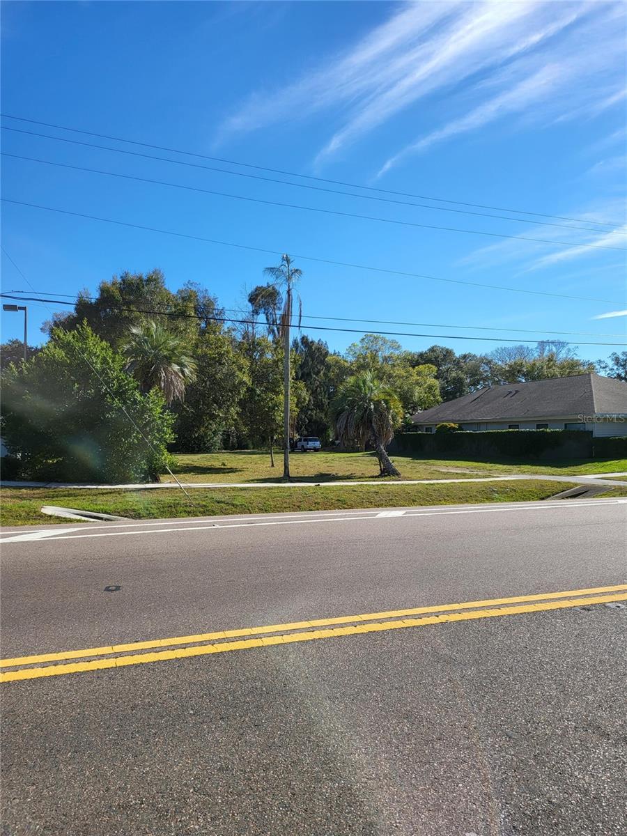 2131 COACHMAN RD NE, CLEARWATER, FL — photo 2
