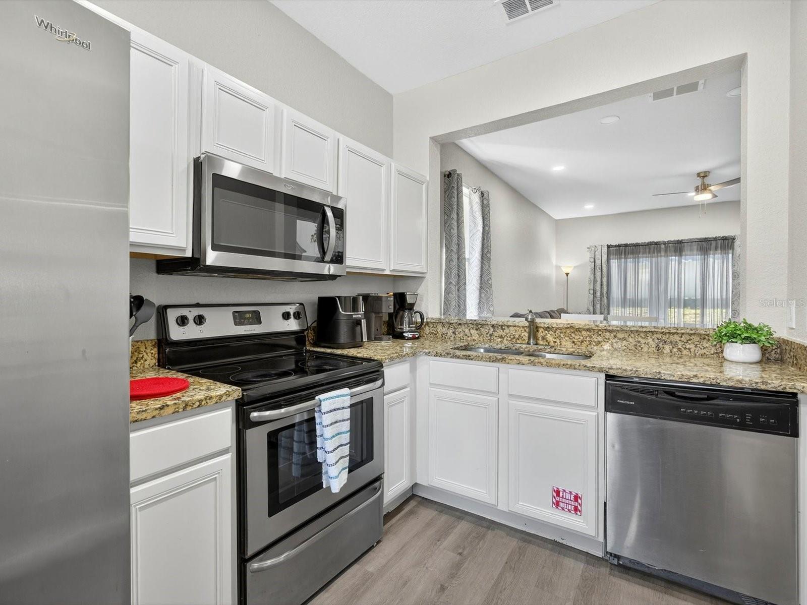 3948 CALABRIA AVE, DAVENPORT, FL — photo 11