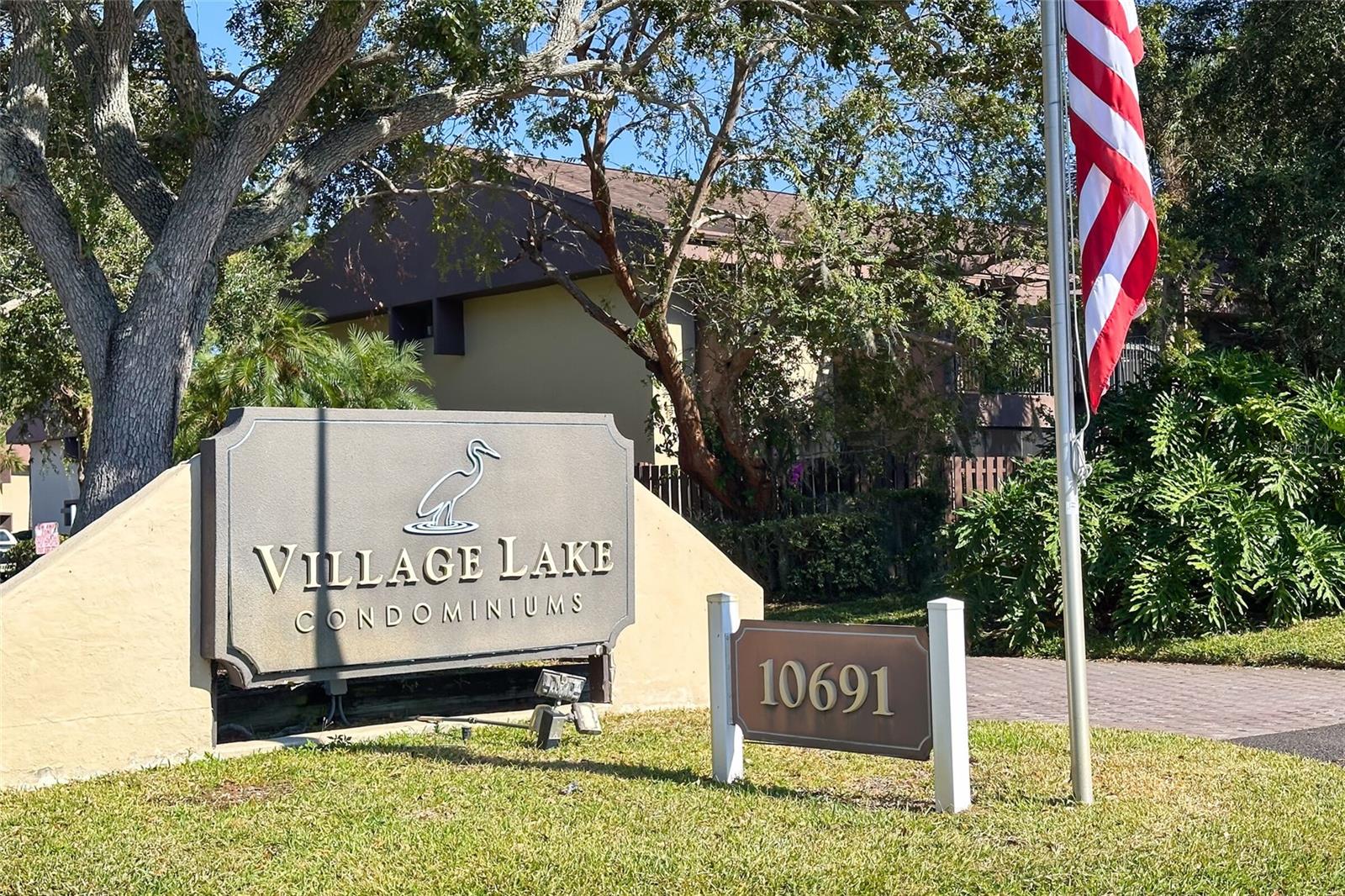 735 S VILLAGE DR N #206, ST PETERSBURG, FL — photo 2